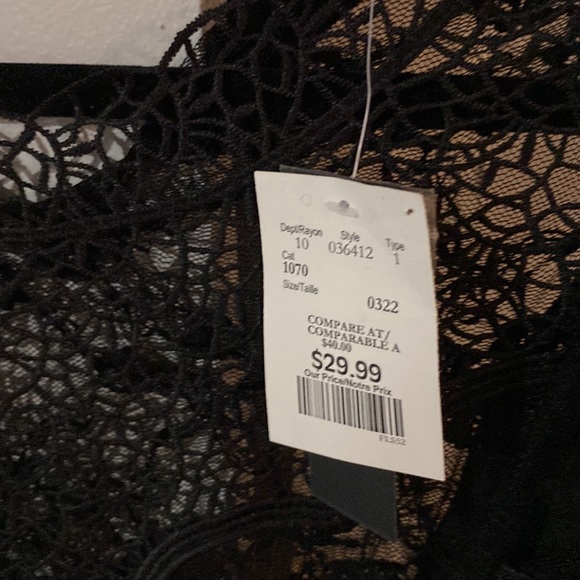 Lace top - Picture 2 of 2